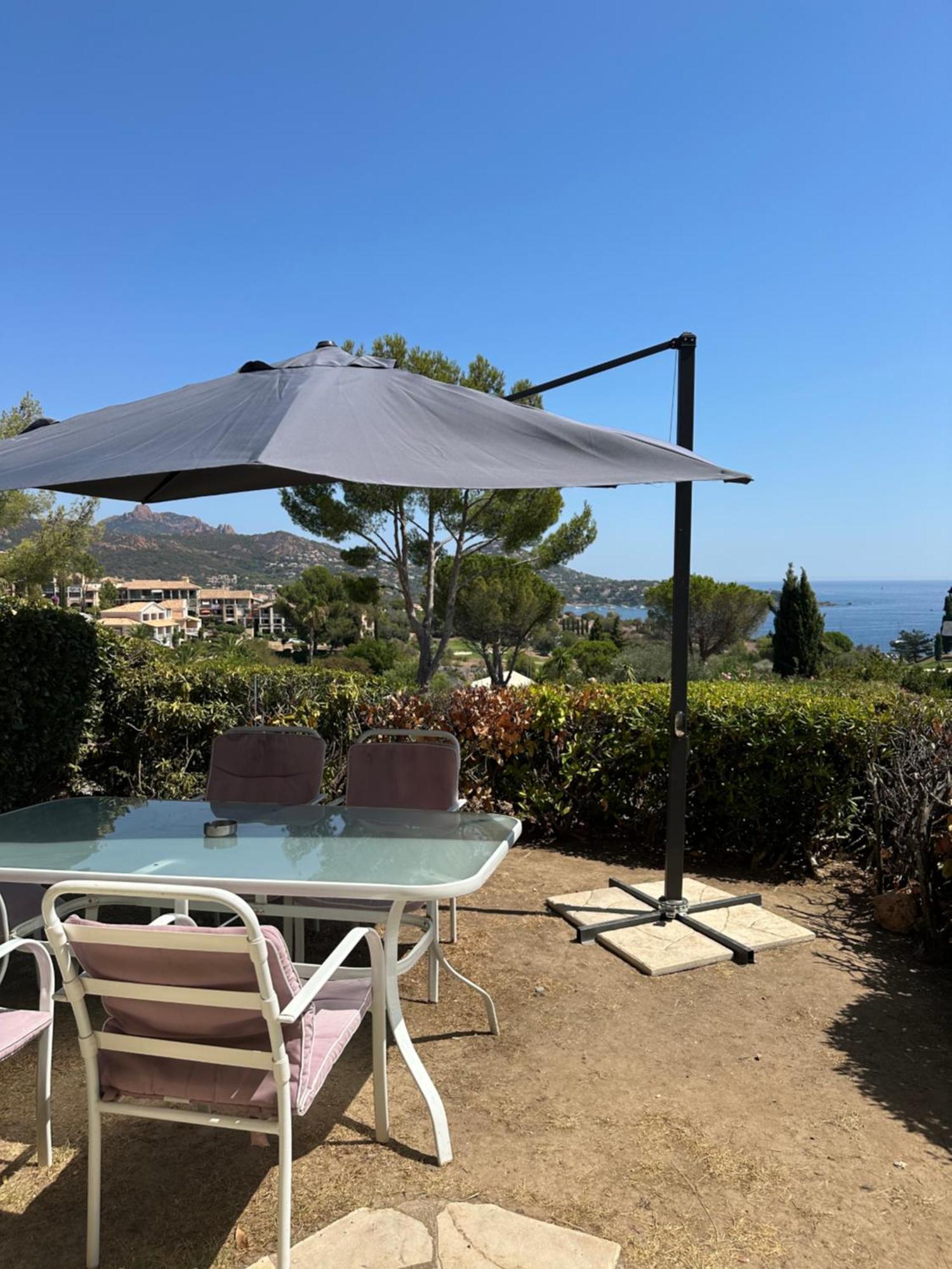 Cap Esterel Vue Mer Et Climatise Saint-Raphaël 外观 照片