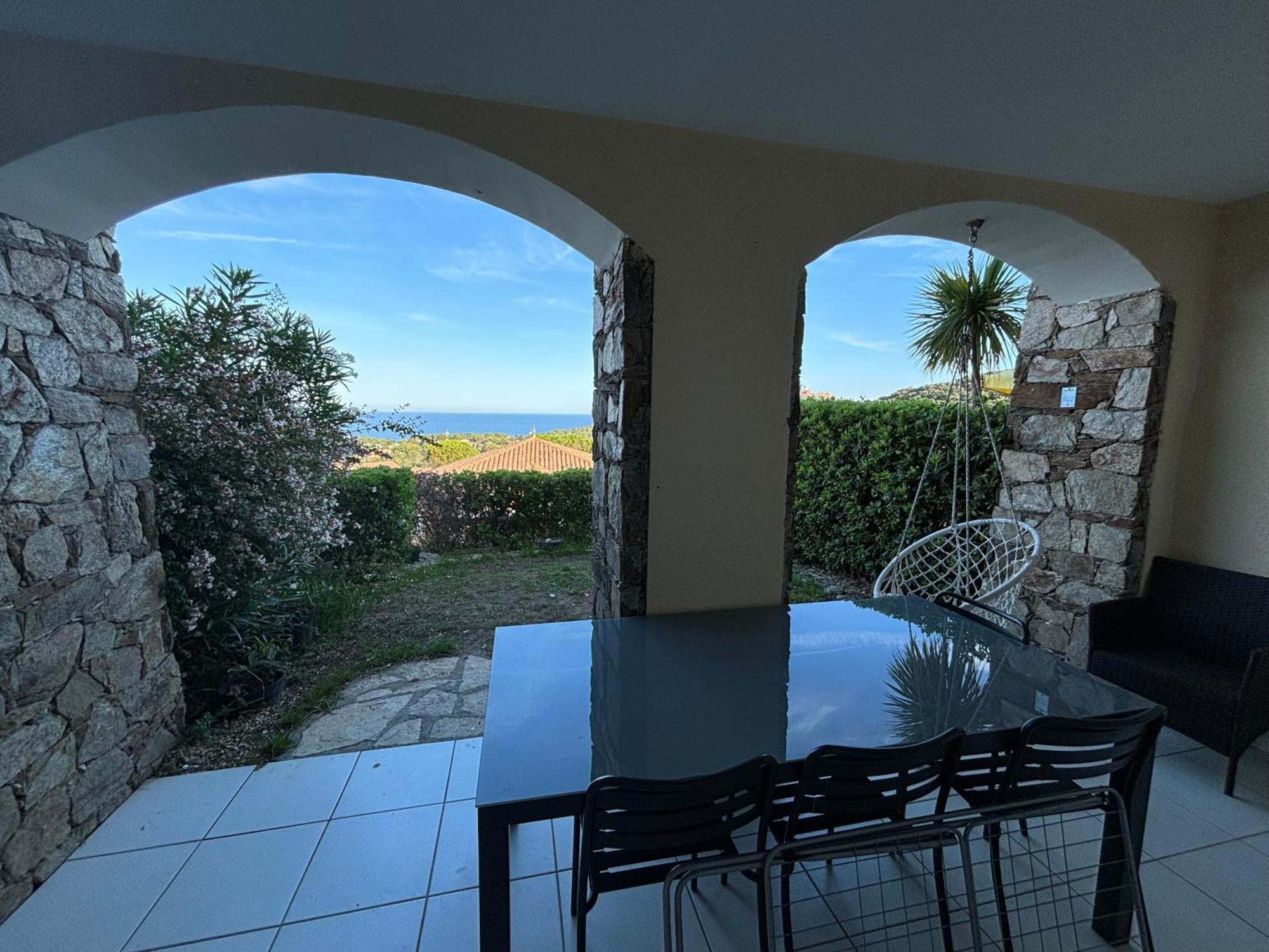 Cap Esterel Vue Mer Et Climatise Saint-Raphaël 外观 照片
